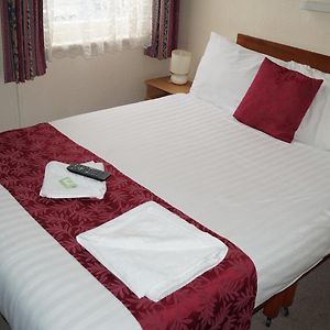 Budget Zimmer mit Kingsize-Bett